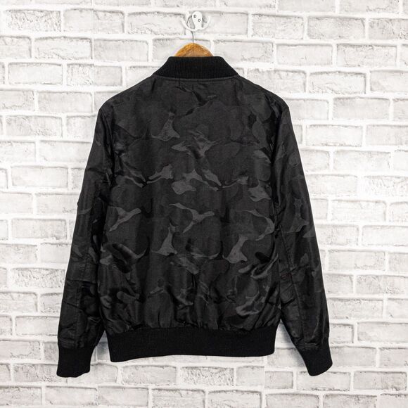 Rough Trade Gear Men's Black Camo Bomber Jacket in Size Small - Picture 3 of 8